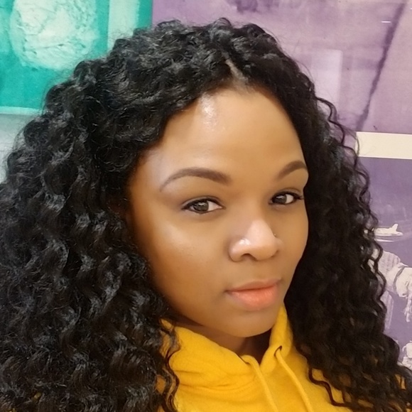 Meet the Posher Other - Meet your Posher, Kelli